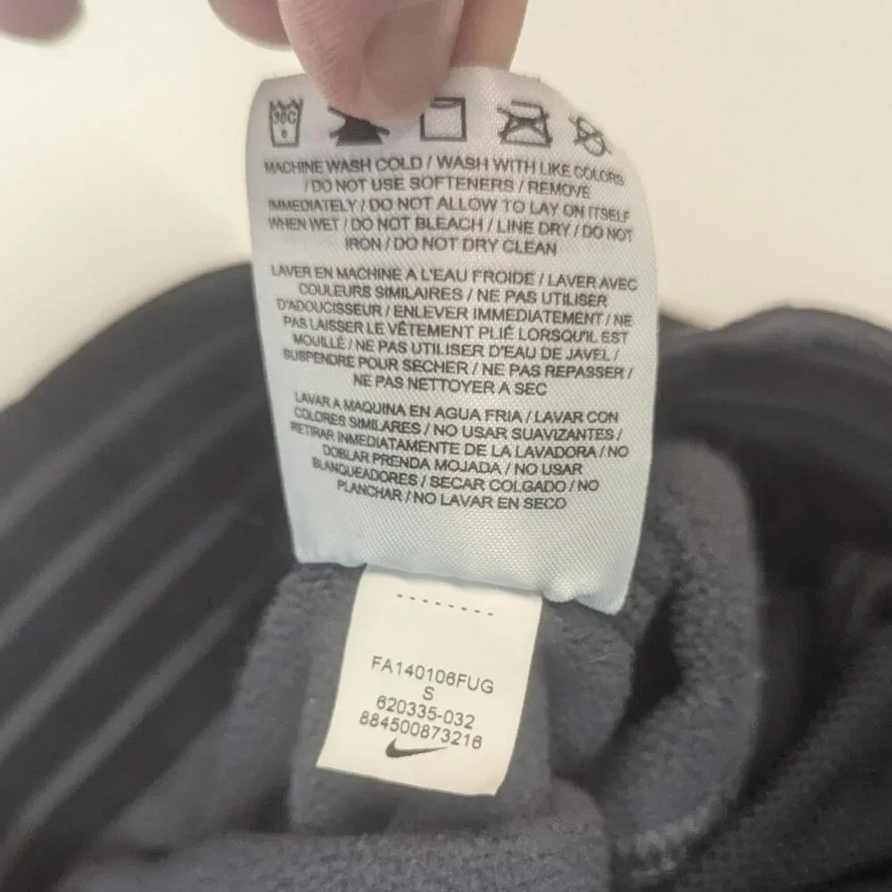 Nike Size Small Therma-Fit Gray Joggers